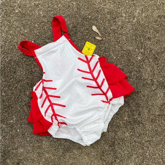 SHEIN Other - SHEIN Baby Girl Baseball Ruffle‎ Romper White Red Pointelle Size 1-3M NWT